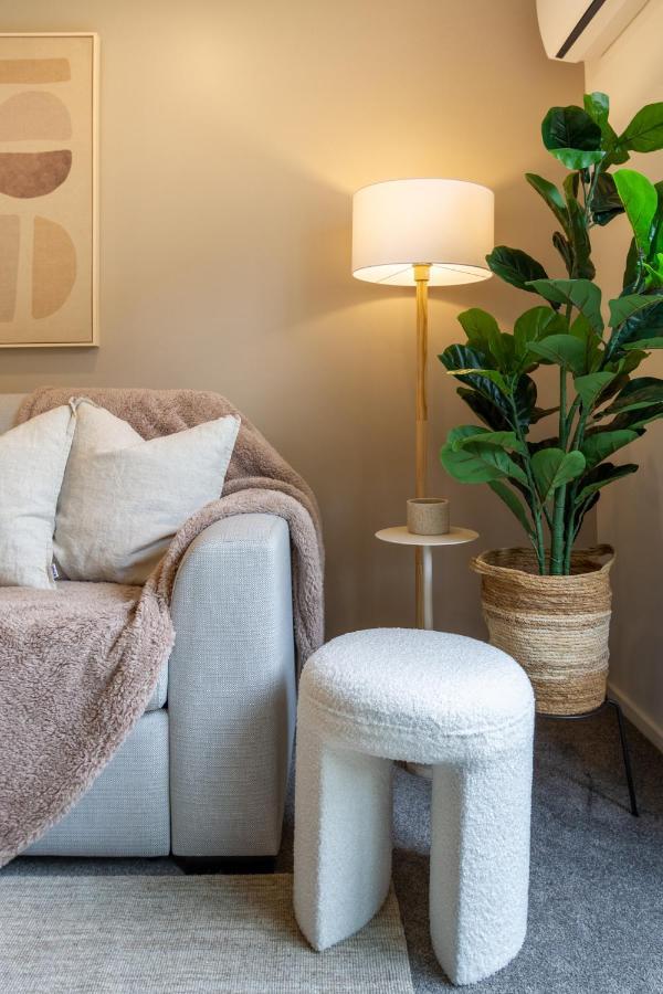 Gorgeous Getaway On Gloucester St- 1 Bed 1 Bath Christchurch Ngoại thất bức ảnh